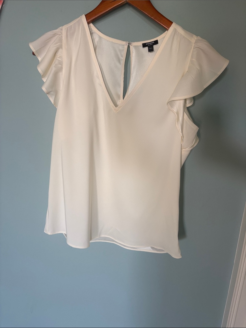 EXPRESS Cream top Size SMALL